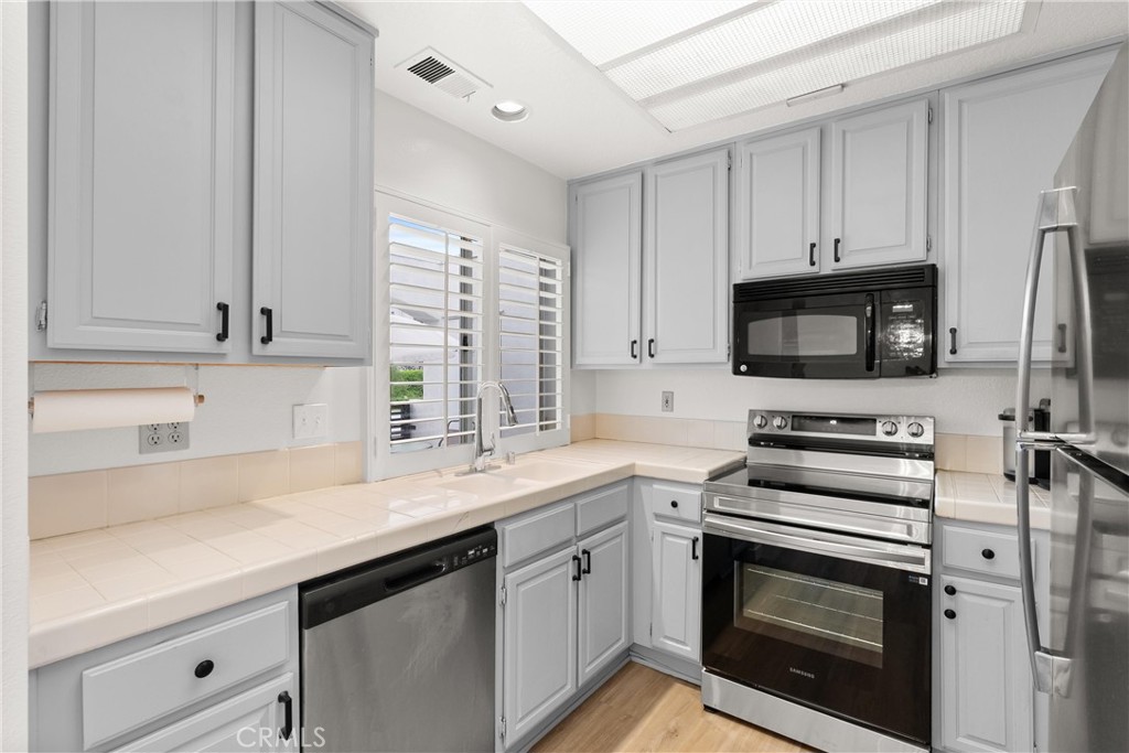 28135 Via Luis Property Photo 11