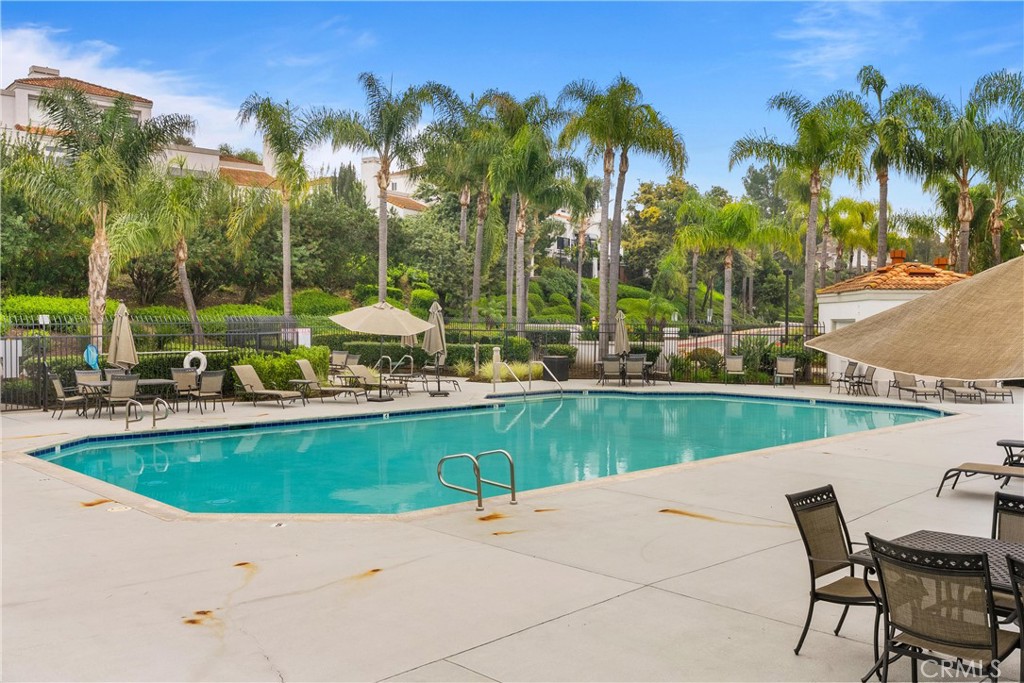 28135 Via Luis Property Photo 24
