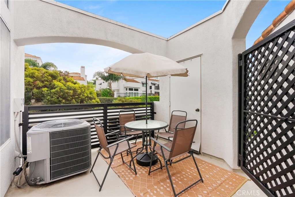 28135 Via Luis Property Photo 25