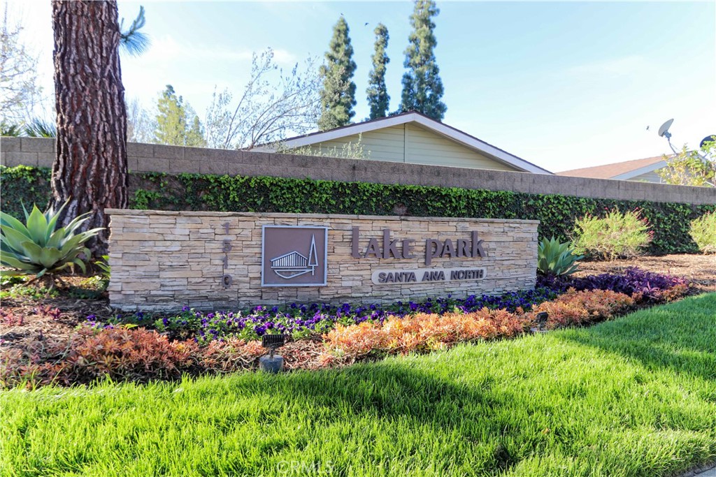2528 Park Lake 108 Property Photo 1