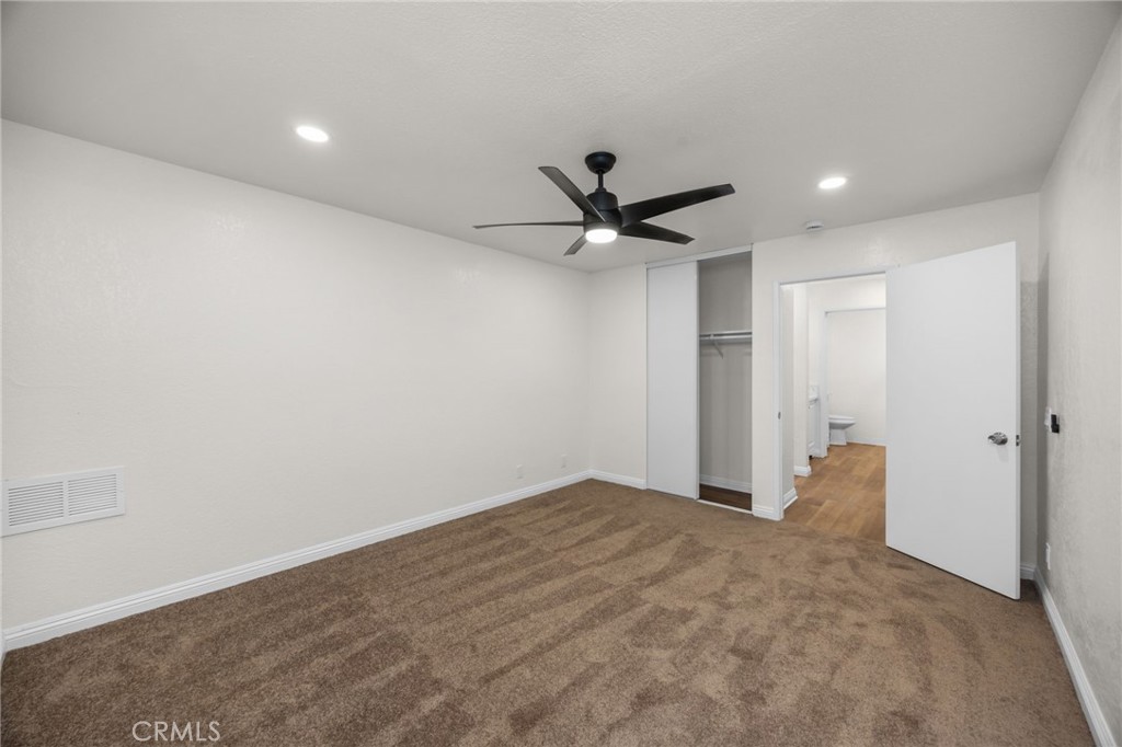 600 W 3rd Street B205 Property Photo 14