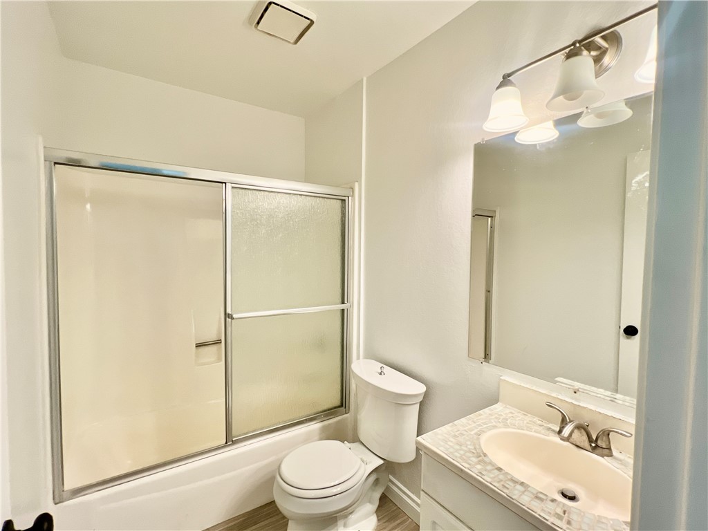 542 W Dunton 29 Property Photo 17