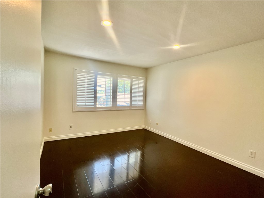 542 W Dunton 29 Property Photo 18