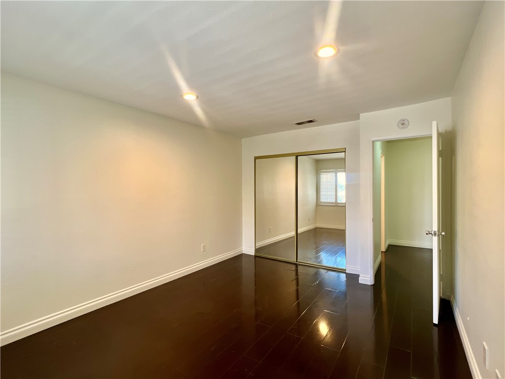 542 W Dunton 29 Property Photo 19