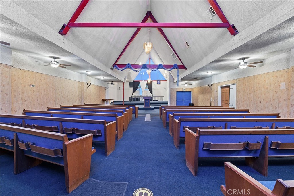 10527 Compton Property Photo 5