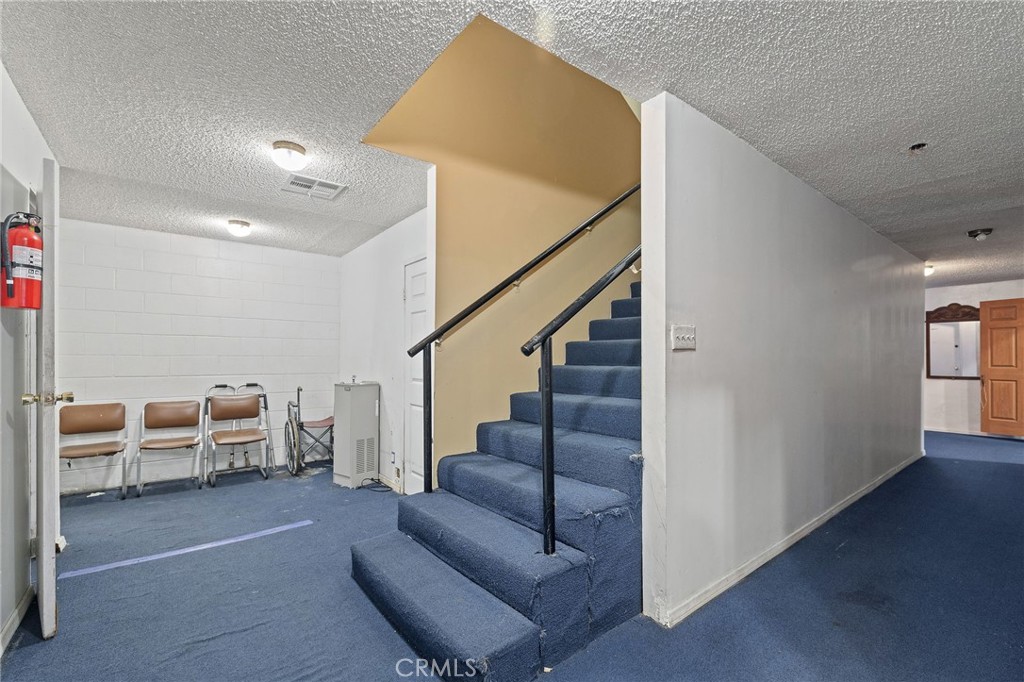 10527 Compton Property Photo 12