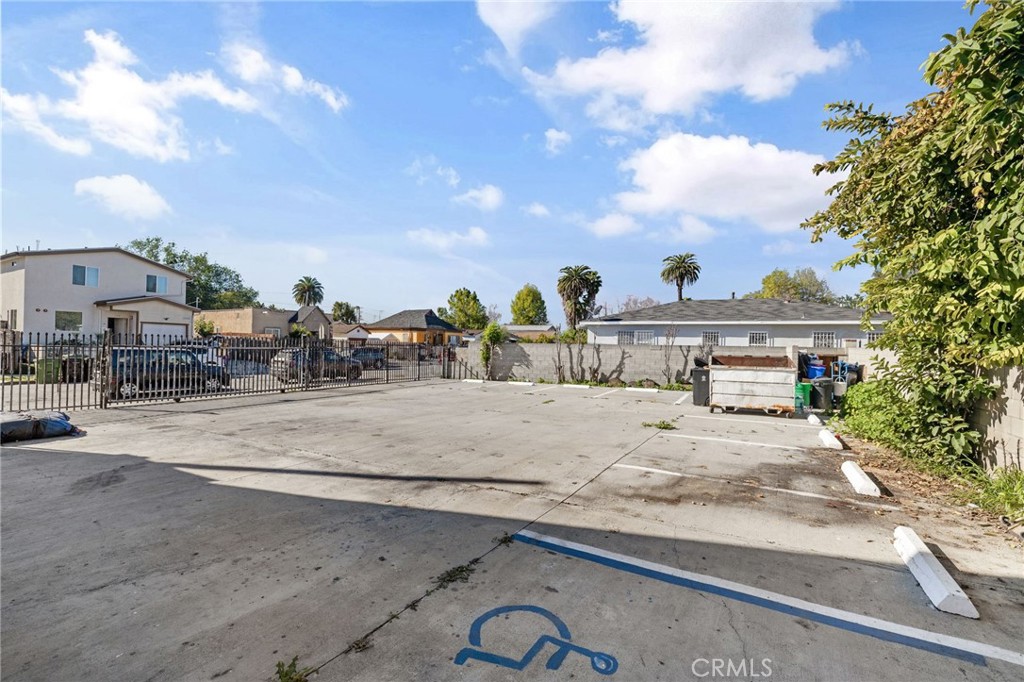 10527 Compton Property Photo 17
