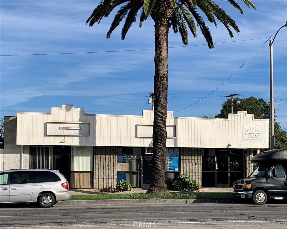 2017 W Compton Property Photo 2