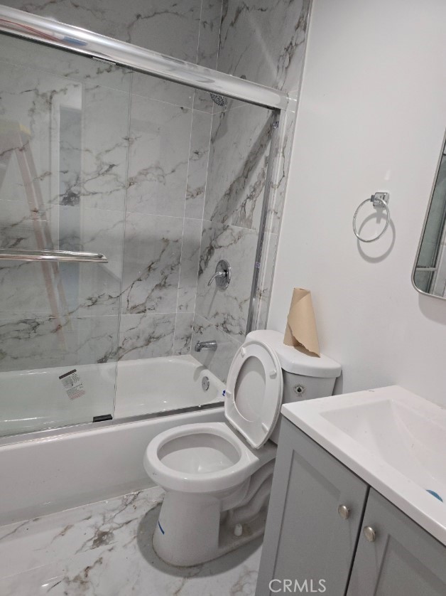 1319 3/4 E 59th Place Property Photo 3