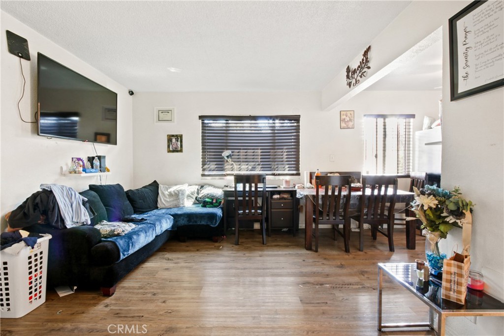 8717 Avalon Property Photo 9