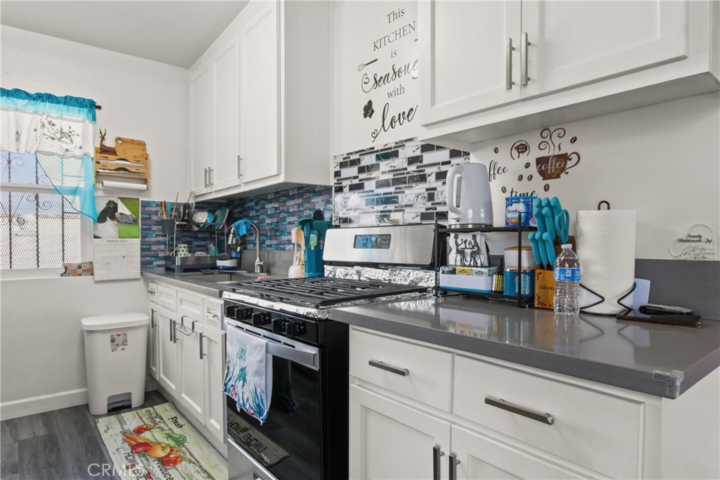 8717 Avalon Property Photo 20