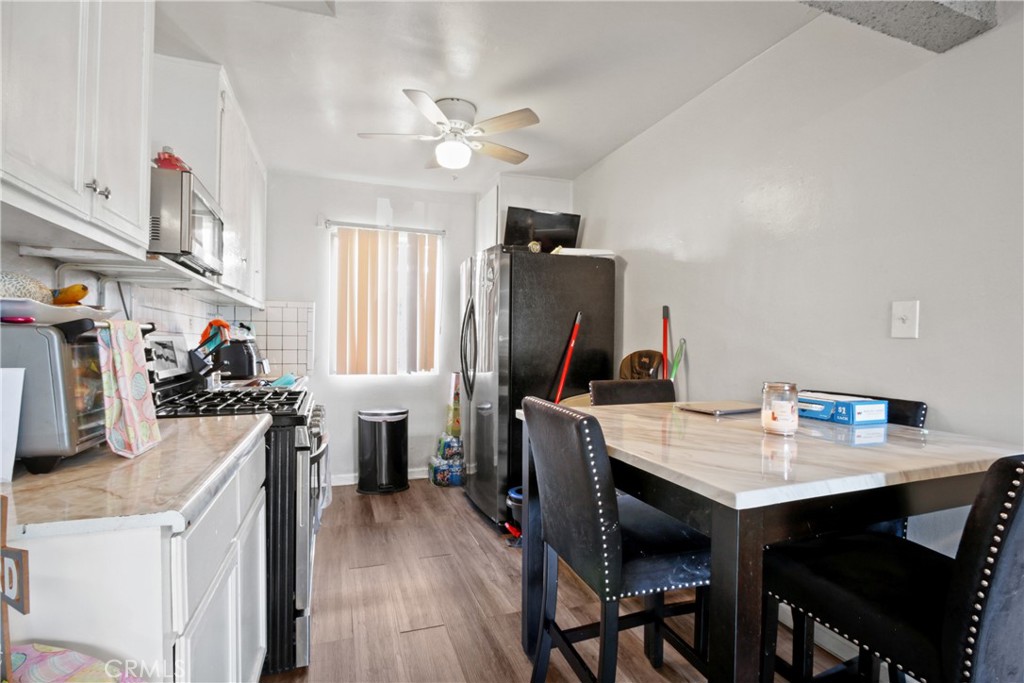 8711 Avalon Property Photo 19