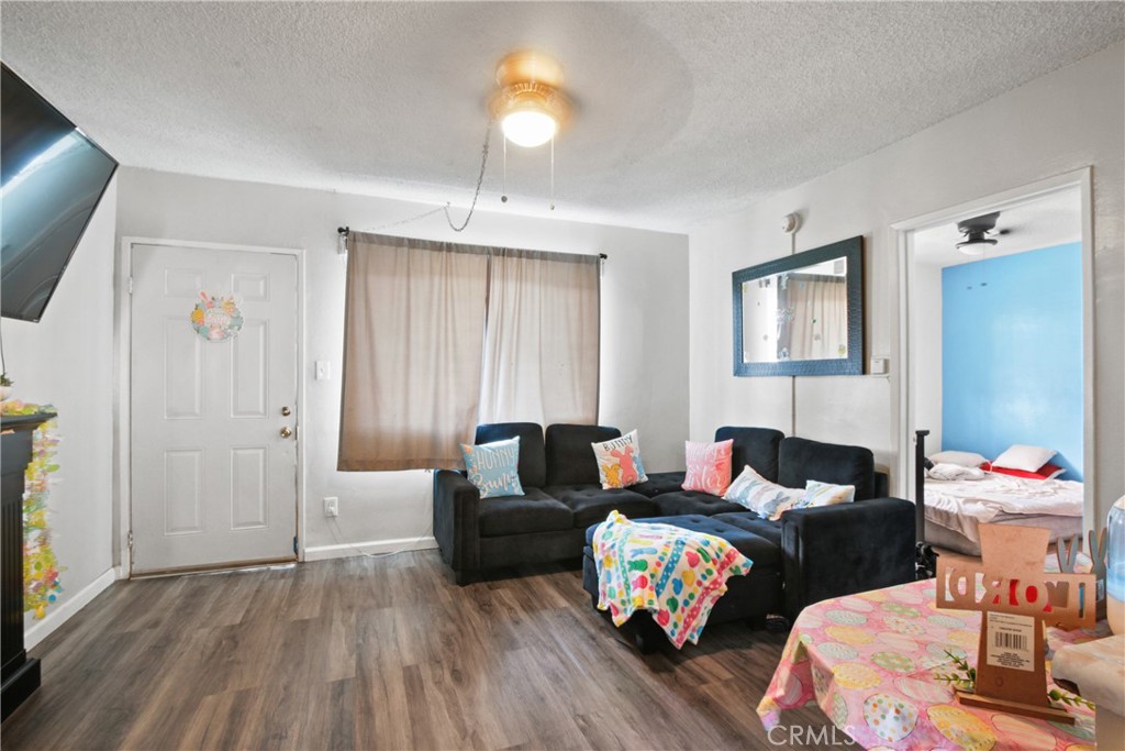 8711 Avalon Property Photo 21