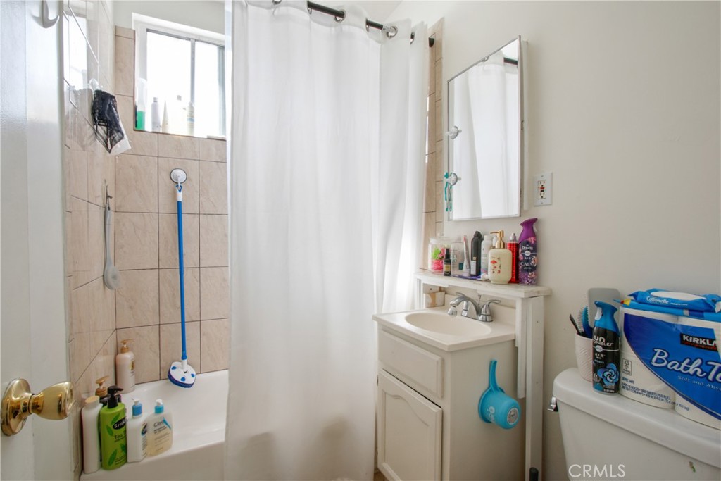 8711 Avalon Property Photo 25