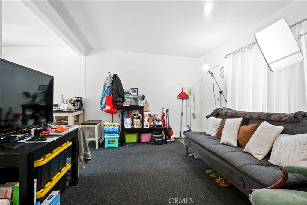 8711 Avalon Property Photo 32