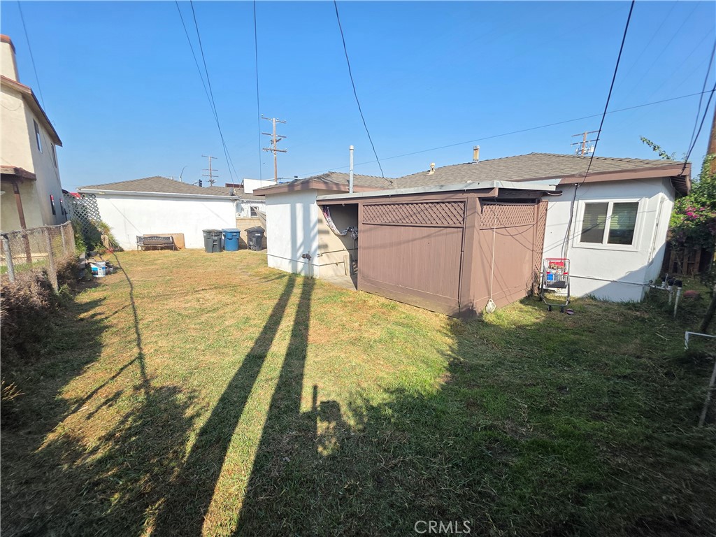 8858 Flower Property Photo 3