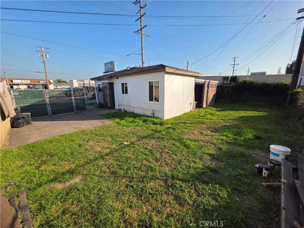 8858 Flower Property Photo 11