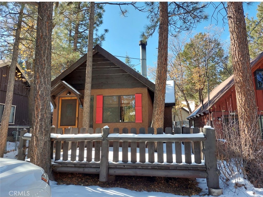 326 Holmes Property Photo 1