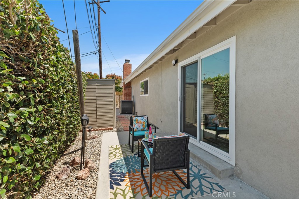 1837 N Studebaker Road Property Photo 25