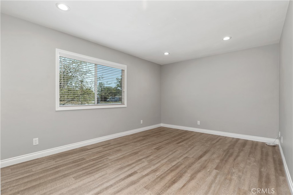 1837 N Studebaker Road Property Photo 26