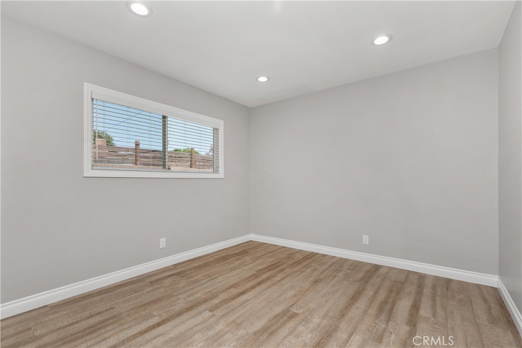 1837 N Studebaker Road Property Photo 30