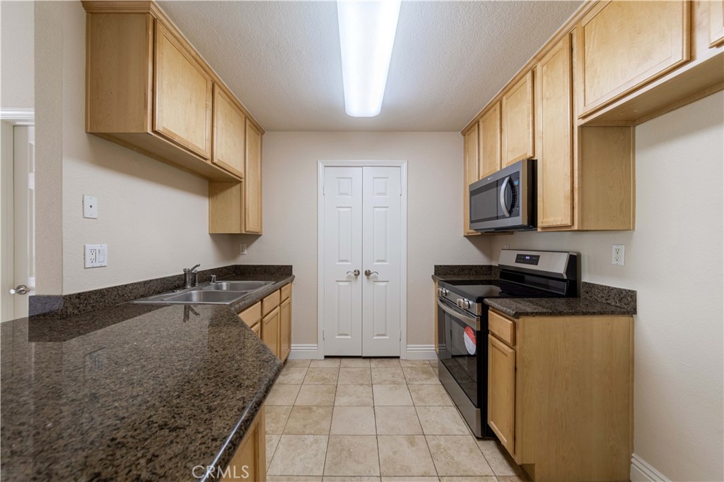 2400 Del Mar Way #207 Property Photo 6