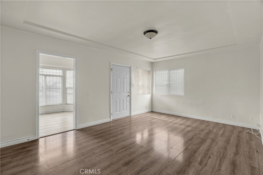 154 E 82nd Place Property Photo 11