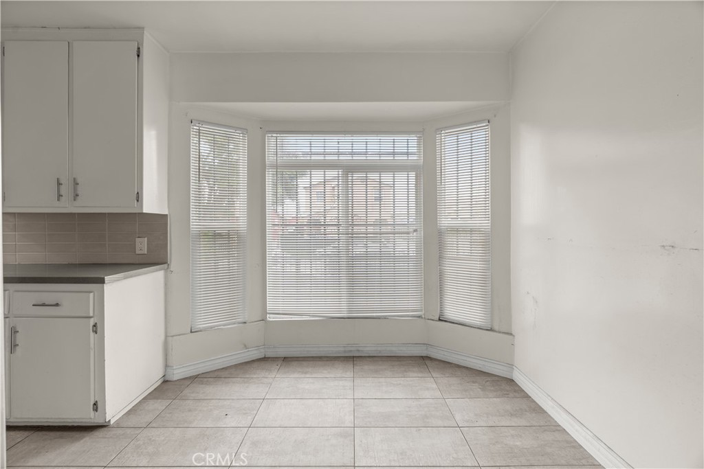 154 E 82nd Place Property Photo 17