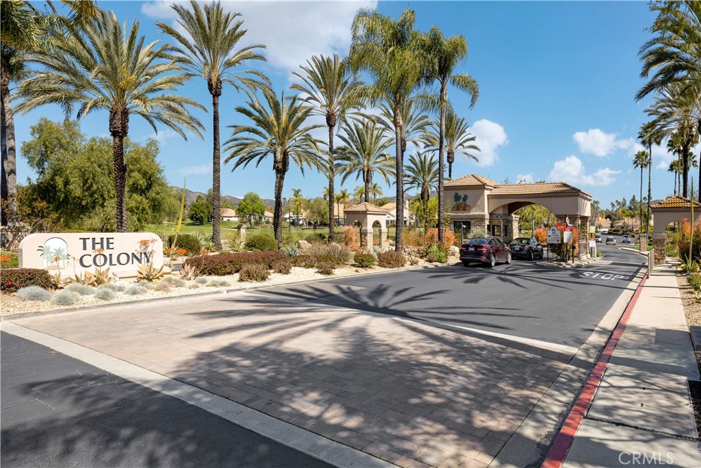 40370 Via Francisco Property Photo 2