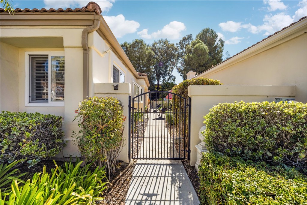 40370 Via Francisco Property Photo 4