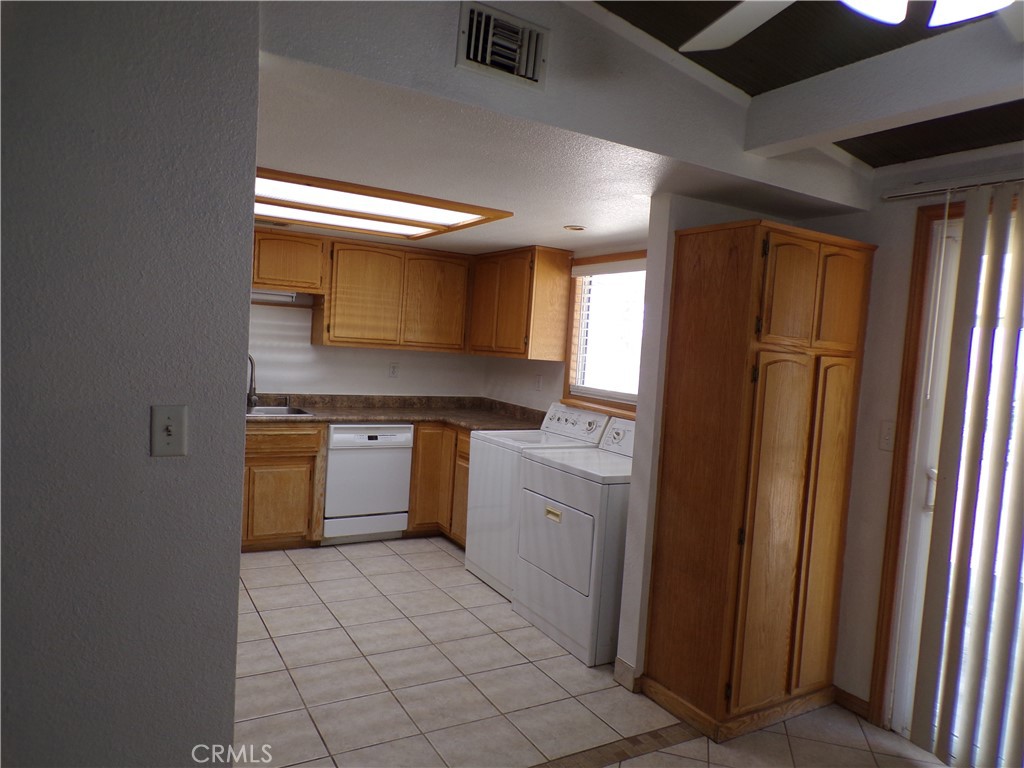 561 Frances Property Photo 3