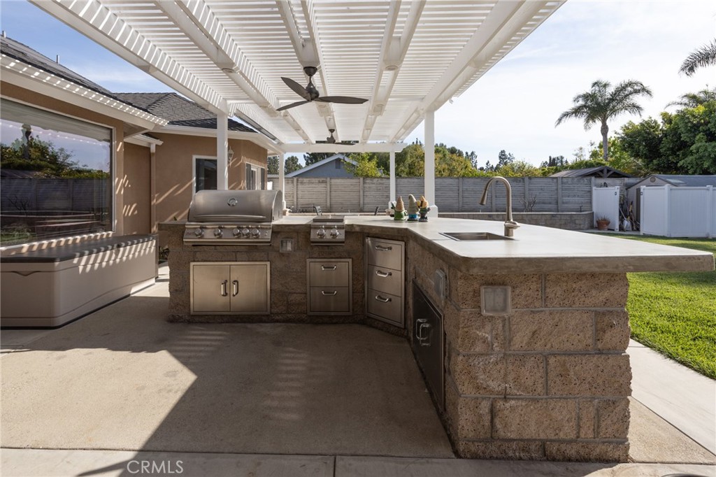 6071 Sun View Property Photo 4
