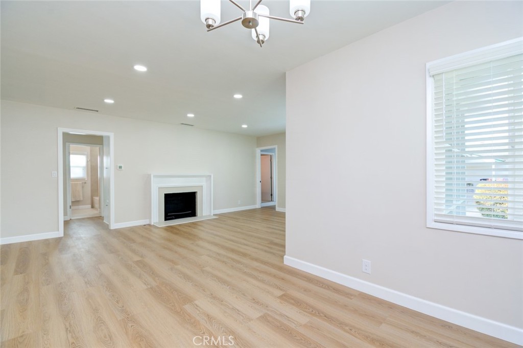 306 W Porter Property Photo 17