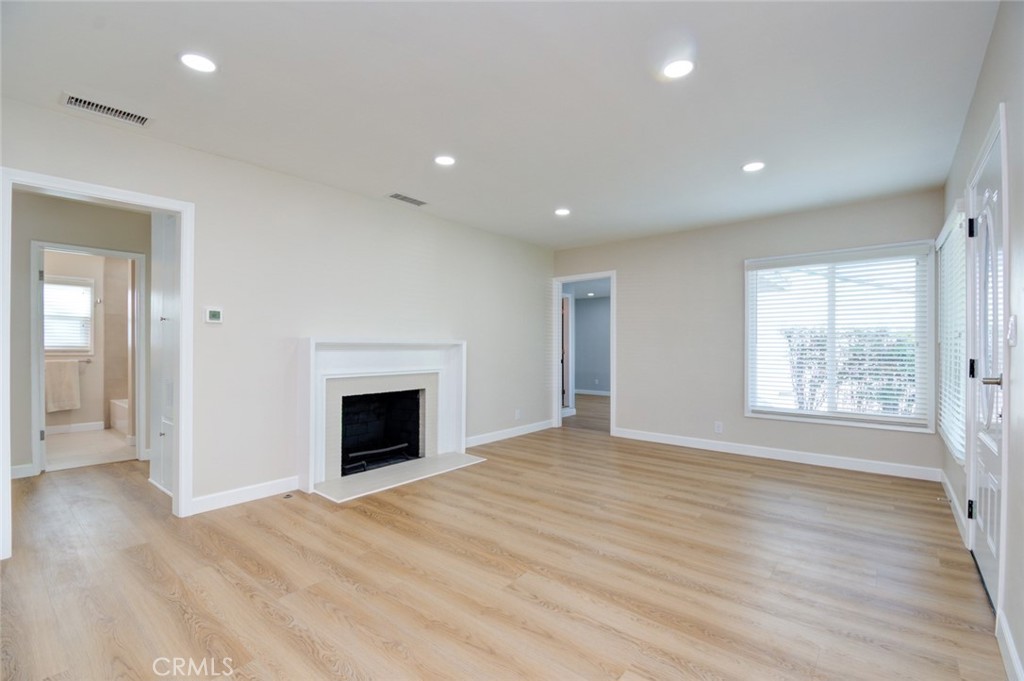 306 W Porter Property Photo 18