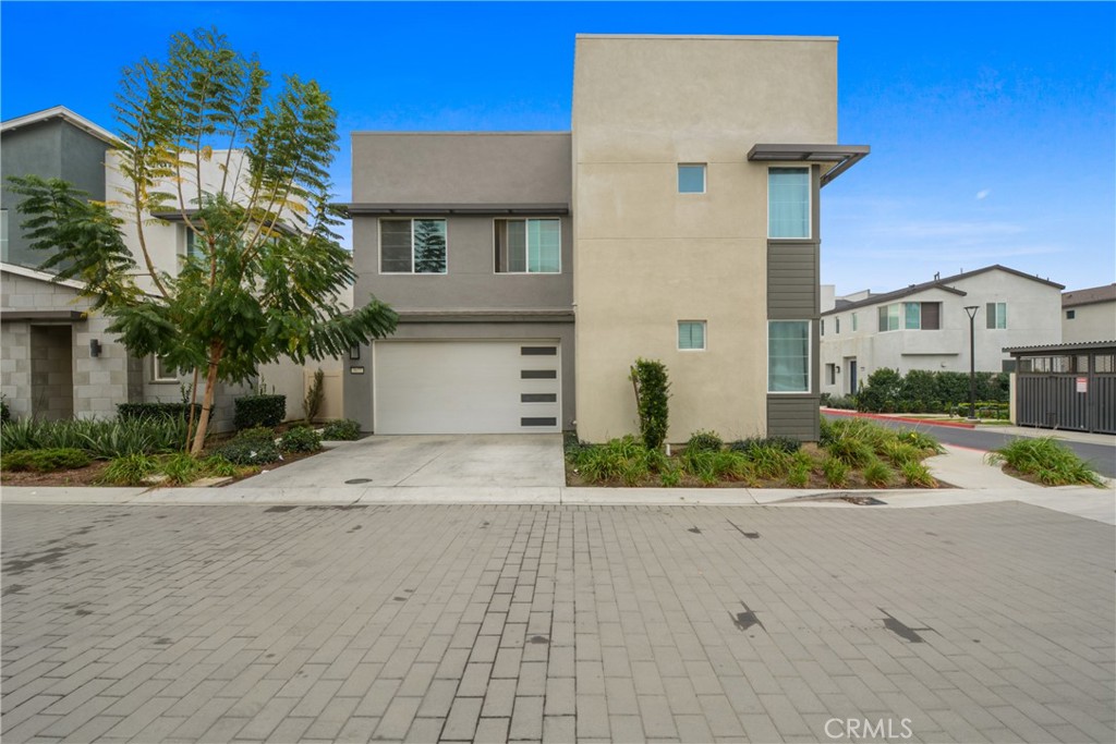 3677 S Nexa Paseo Property Photo 2