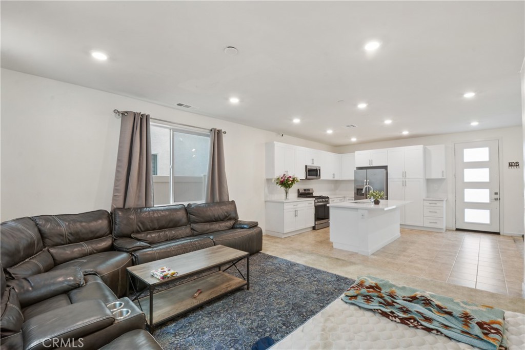3677 S Nexa Paseo Property Photo 3