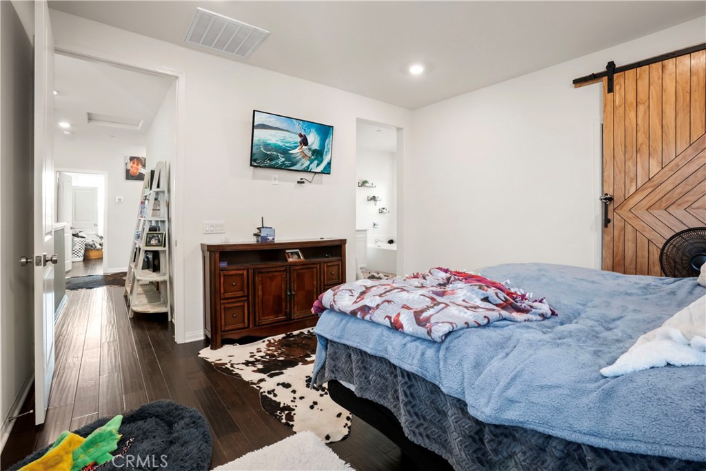 521 N Santa Paula Property Photo 47