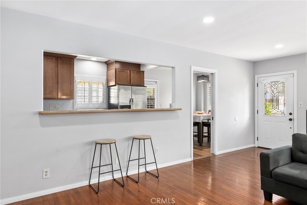 10525 Washington Avenue Property Photo 6