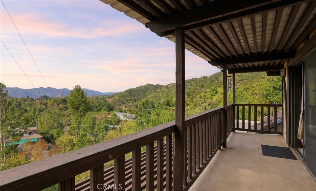 24300 Sylvan Glen Property Photo 2