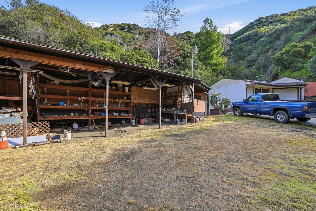 24300 Sylvan Glen Property Photo 8