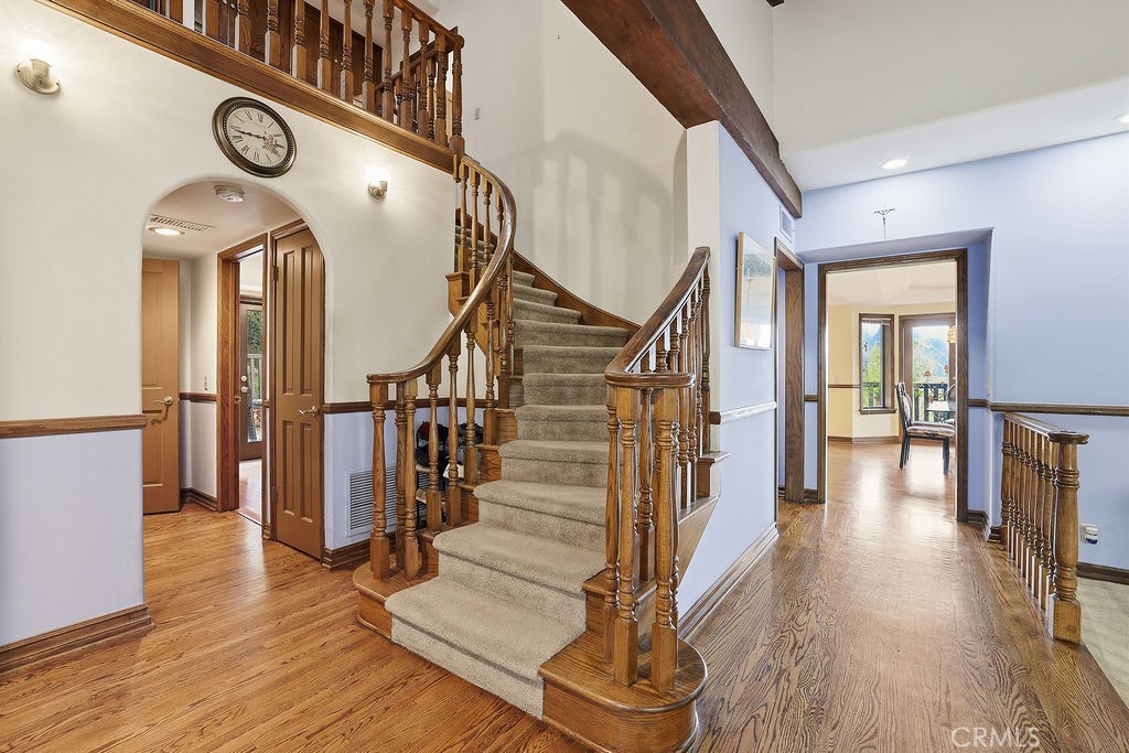 24300 Sylvan Glen Property Photo 10