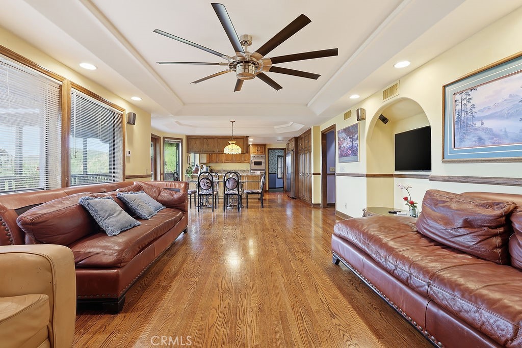 24300 Sylvan Glen Property Photo 12