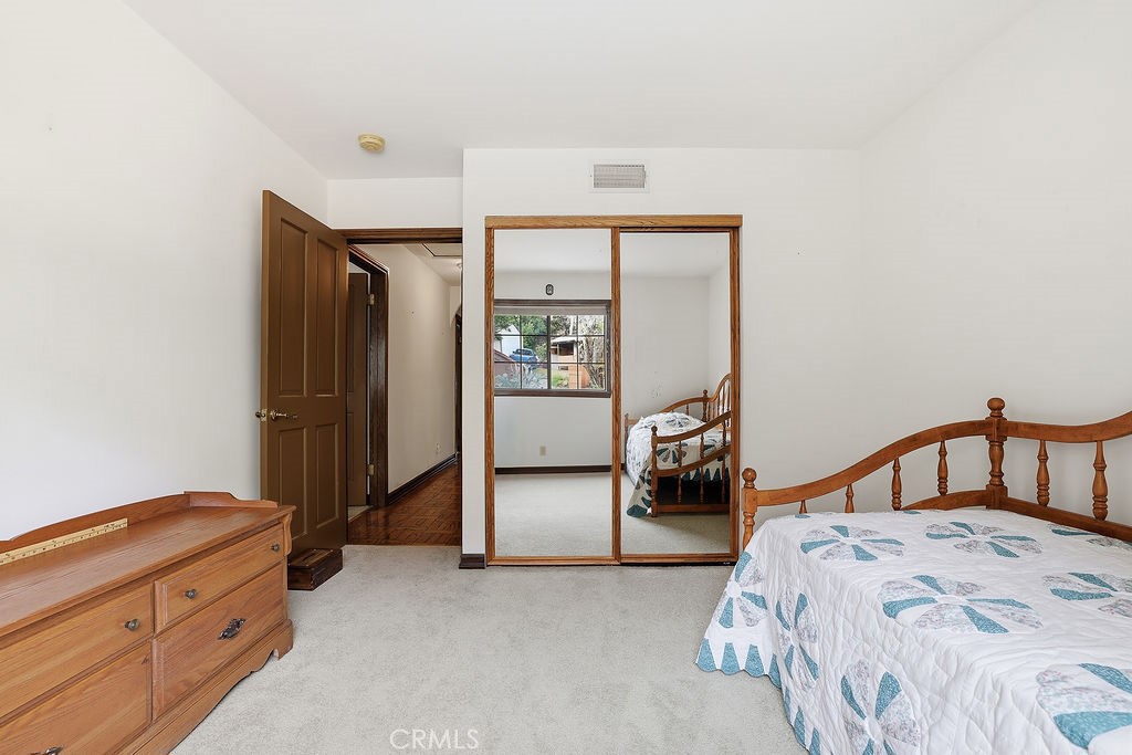 24300 Sylvan Glen Property Photo 31