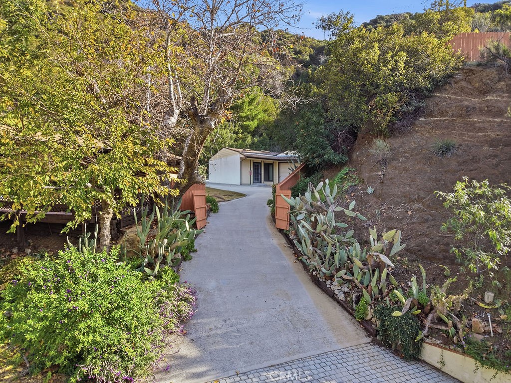 24300 Sylvan Glen Property Photo 38