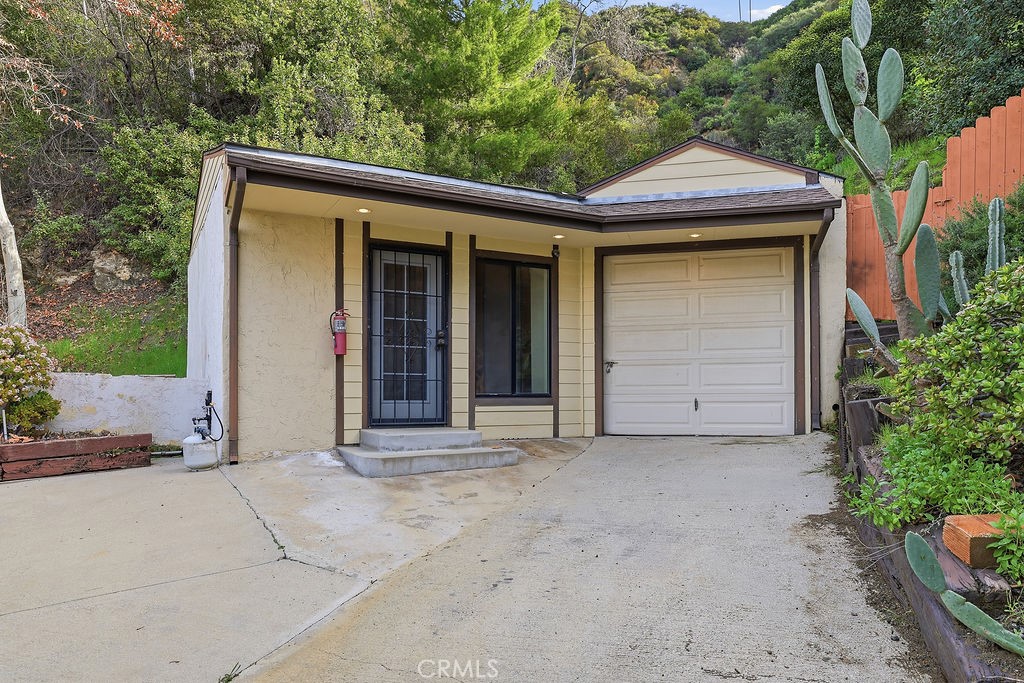 24300 Sylvan Glen Property Photo 39