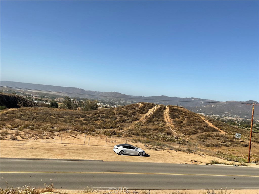 23777 Wildomar Trail Property Photo 2