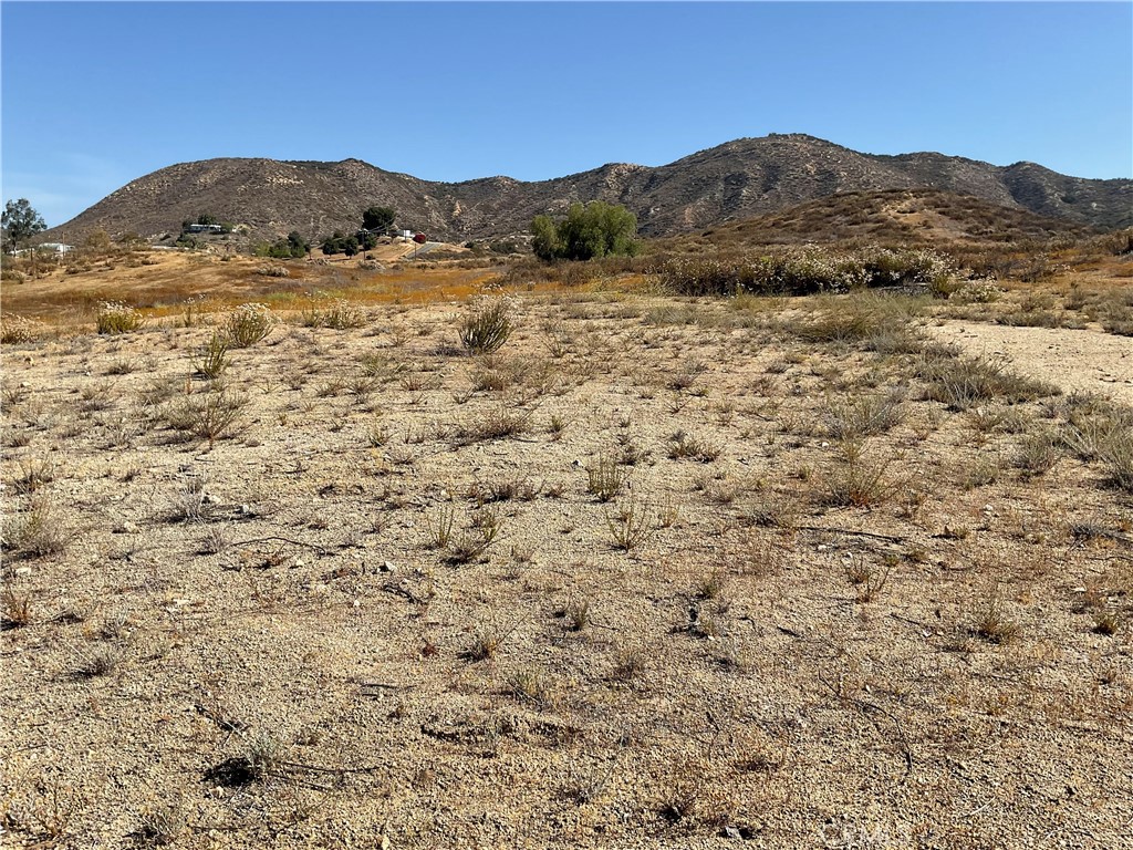 23777 Wildomar Trail Property Photo 3