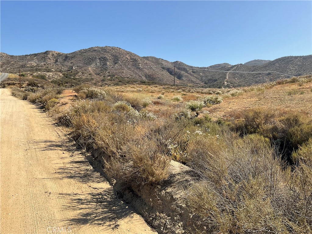 23777 Wildomar Trail Property Photo 13