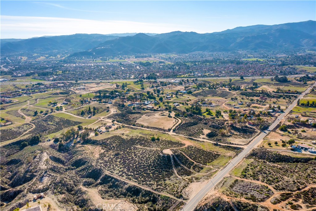 23777 Wildomar Trail Property Photo 14