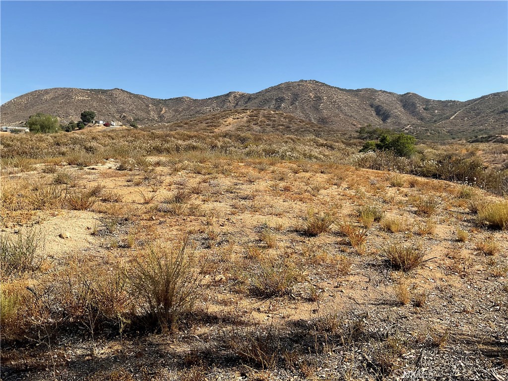 23777 Wildomar Trail Property Photo 15